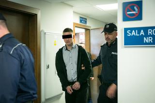 Masakrował sąsiada aż połamał nóż