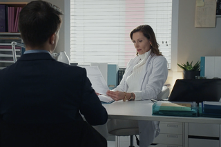 M jak miłość odc. 1731. Ewa Kalinowska (Anna Kerth), nowy rehabilitant