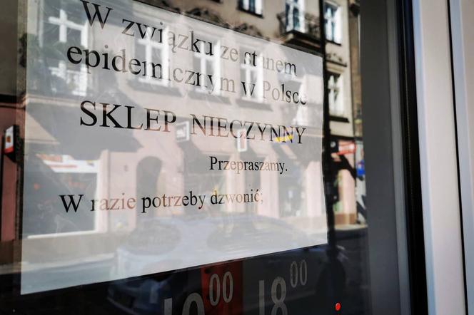 Wiele sklepów w Kaliszu jest zamkniętych - z obawy przed zagrożeniem
