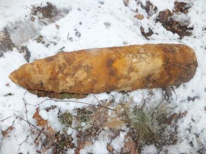 Pocisk artyleryjski znaleziono na Białołęce [ZDJĘCIA]