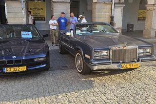 Na olsztyńskiej starówce zaparkowały piękne klasyki motoryzacji. W planach kolejne wydarzenia [ZDJĘCIA]
