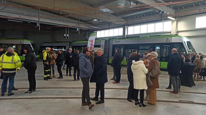 Otwarcie nowej zajezdni tramwajowej oraz pierwsza przejażdżka nową linią tramwajową na Pieczewo