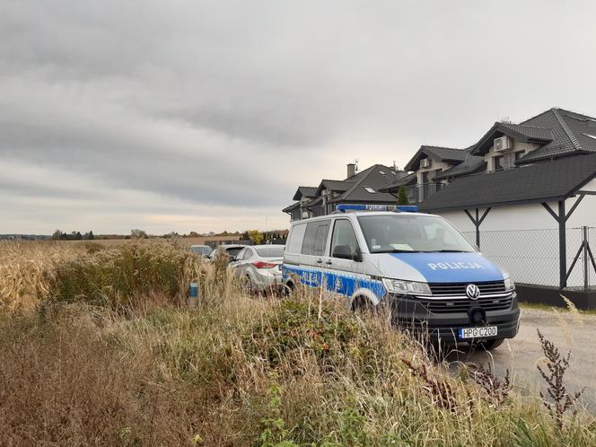 Ciała czterech osób z podciętymi gardłami znalezione w Tarnowie