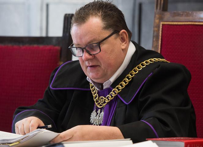 Sąsiedzi myśleli że rąbie drzewo a on katował Dorotę