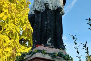 Rzeźba św. Jana Nepomucena w Ratowicach