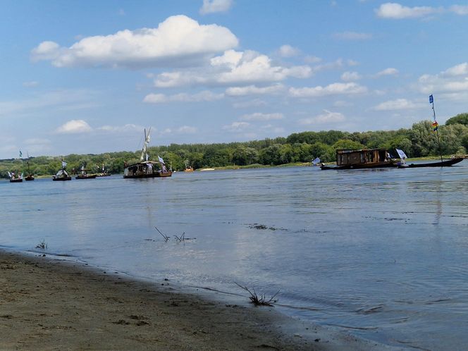 Festiwal Wisły 2025 w Starym Fordonie. Barwna parada jednostek zachwyciła publiczność