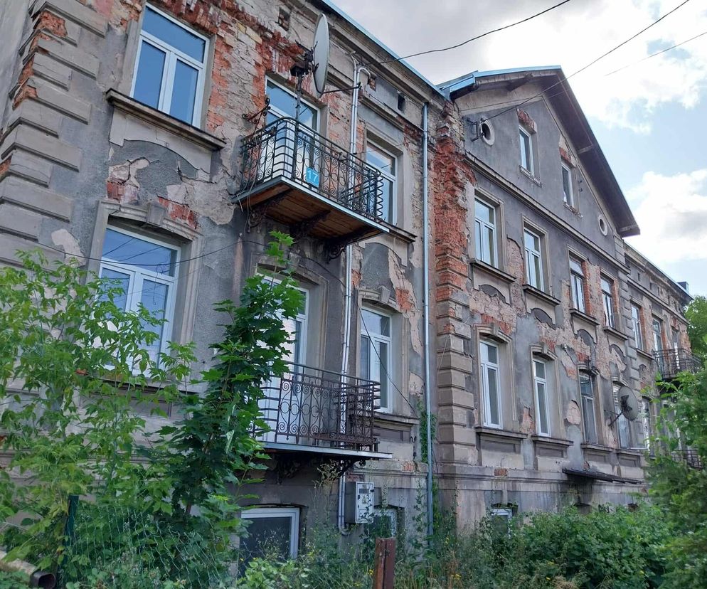 Kamienica Giepardów w Starachowicach