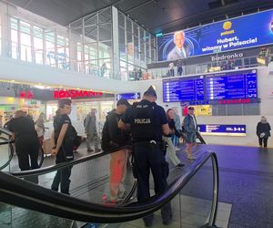 Pożar Biedronki w centrum Warszawy! Duża ewakuacja, na miejscu służby