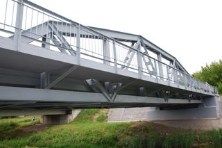 Most w Maurzycach to spawane cudo techniki z 1928 roku, zaprojektowane przez prof. Stefana Bryłę