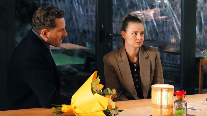 Barwy szczęścia odc. 3176. Szczepan Krajewski (Robert Gulaczyk), Gabrysia Niedzielska (Marta Juras)