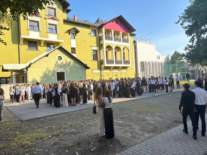 Rozpoczęcie roku szkolnego w I LO w Nowym Sączu