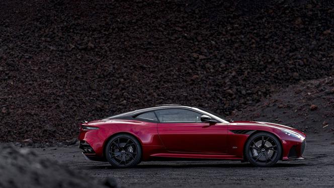 Aston Martin DBS Superleggera