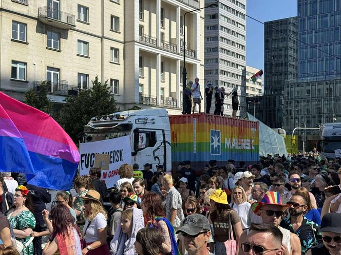 Parada Równości w Warszawie zablokowana. Szokujące sceny.