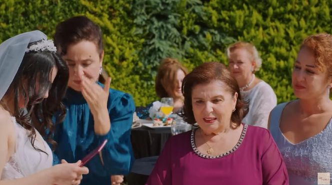 Miłość i nadzieja odc. 274. Bahar, Naciye, Cavidan, Hulya