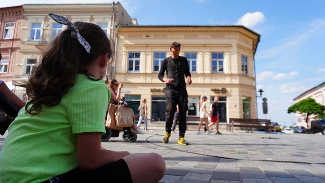 Takie „cyrki” to tylko w Lublinie! Trwa Carnaval Sztumistrzów. ZDJĘCIA z trzeciego dnia cyrkowego święta