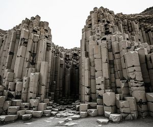 Bazaltowe słupy na Dolnym Śląsku. Niezwykła pamiątka sprzed milionów lat?