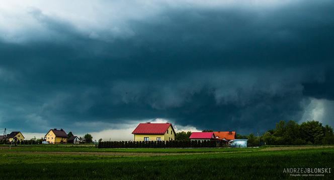 Chmury burzowe nad Podkarpaciem