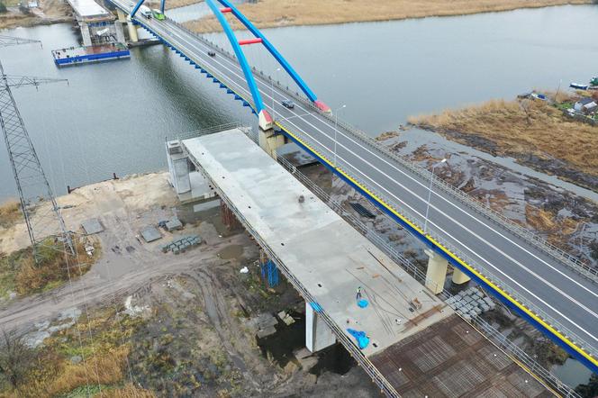Budowa mostu w Wolinie