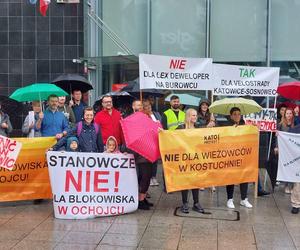 Mieszkańcy protestowali przeciwko polityce prezydenta Katowic. Był nawet wierszyk do Marcina Krupy