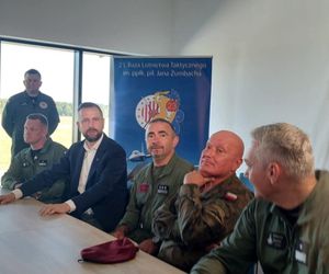 Władysław Kosiniak-Kamysz w Ośrodku Szkolenia Symulatorowego FA-50.