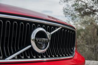 Volvo XC40 D4