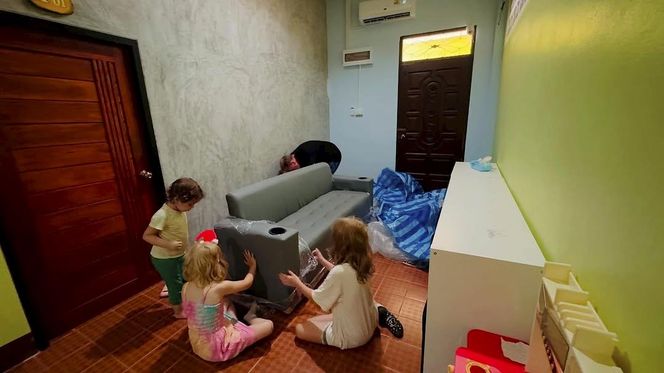 Rodzina pięcioraczków z Horyńca już po przeprowadzce