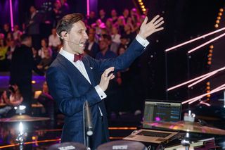 Grał na akordeonie w Paryżu, żeby zarobić na życie