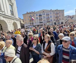 Walc Barbary z filmu „Noce i Dnie” wybrzmiał w sercu Kalisza