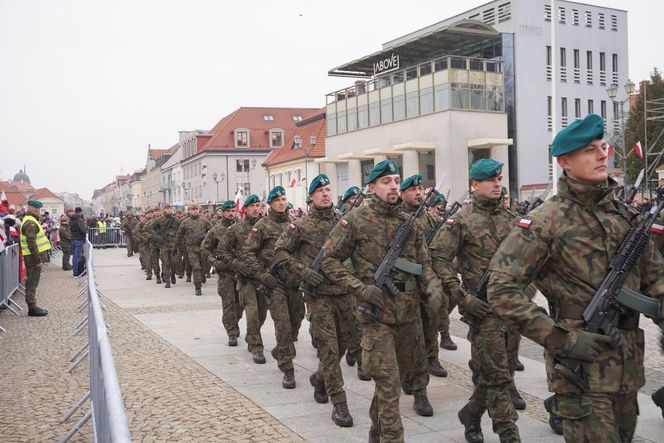 Tak białostoczanie uczcili Narodowe Święto Niepodległości 2024 w Białymstoku [ZDJĘCIA]