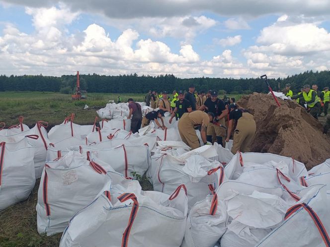 Zły stan wałów na Żuławach. „Są jak gąbka”