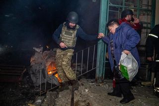 Ukraina. Zmasowany rosyjski atak na zachód kraju; w Tarnopolu zginęły co najmniej dwie osoby, ranne dzieci