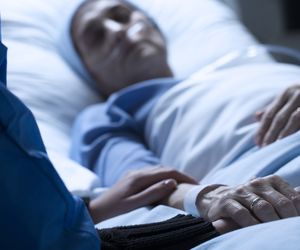 Czym jest grzechotka śmierci - odgłos wydawany tuż przed śmiercią?