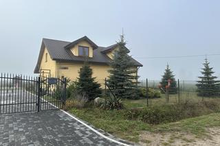 Brutalne morderstwo w Mławie. Odciął swojej siostrze głowę dwoma nożami. Jej ciało znalazły malutkie dzieci