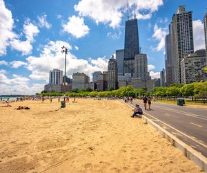 Sezon plażowy startuje już w piątek! Jezioro Michigan czeka!