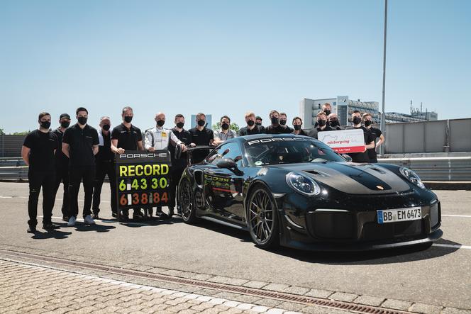 Porsche 911 GT2 RS pobiło rekord okrążenia Nurburgringu