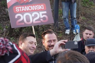 Krzysztof Stanowski zbiera podpisy na Patelni