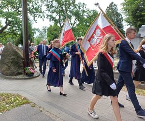 Pamięć o powstańcach żyje w Ostrzeszowie. Ulicami miasta przeszedł Marsz Pamięci [ZDJĘCIA]
