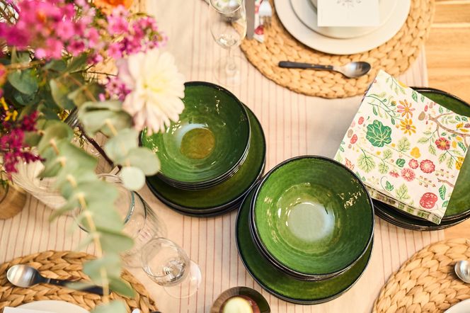 IKEA zaprasza do stołu i jedzenia nowościami i obniżonymi cenami