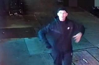 NYPD szuka zbira, który negocjuje z ofiarami