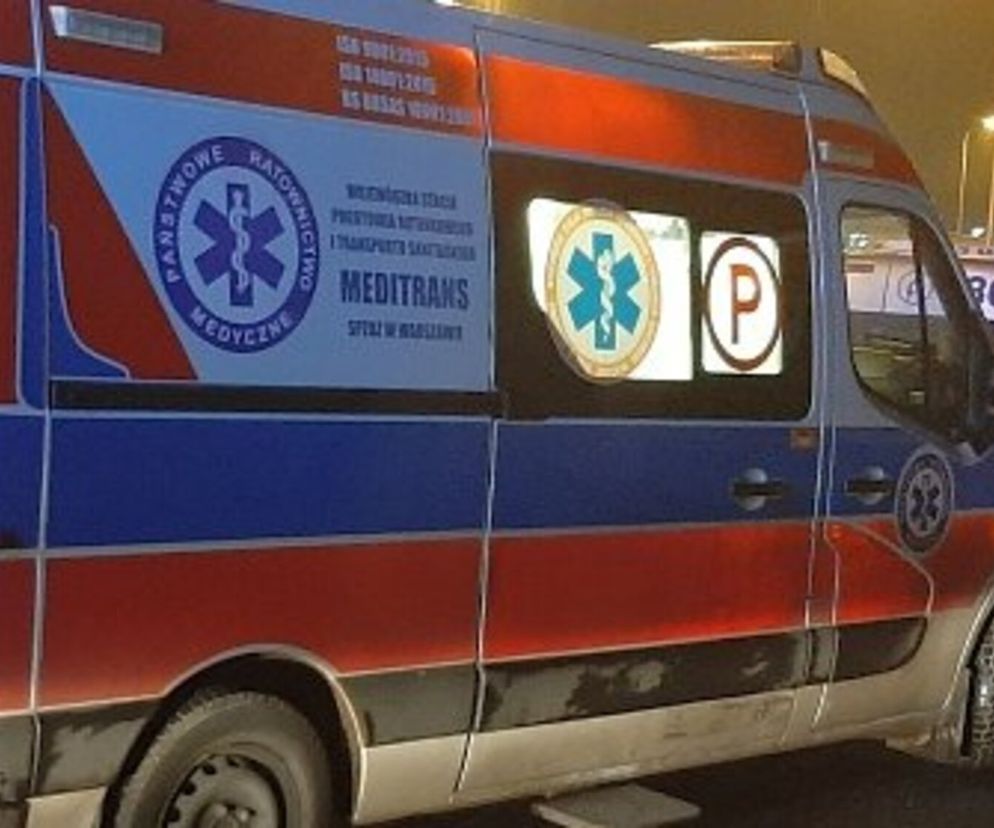 Dramat w centrum Warszawy. Półnaga nastolatka leżała na ulicy!