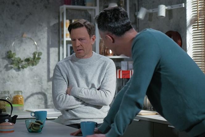 Pierwsza miłość, odcinek 3219 - opis, streszczenie: Michał przyznaje się Arturowi, że zdradza Marysię z Grażyną