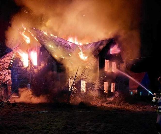 Po raz drugi stracił w płomieniach dom. Internauci ruszyli z pomocą