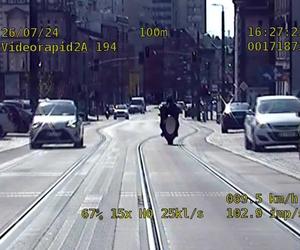 Rekordzista z Chorzowa. Jadąc motocyklem w kilkanaście minut zebrał 346 punktów karnych jadąc na 