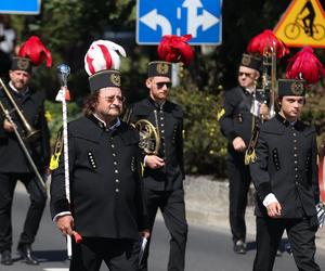 Defilada wojskowa w Katowicach i piknik. Wojewódzkie Obchody Święta Wojska Polskiego 2024