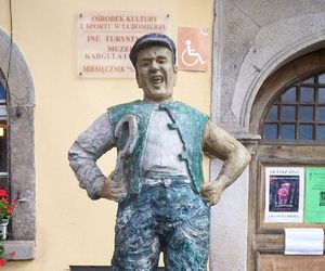 Kazimierz Pawlak to postać kultowa z Samych Swoich! Jak dobrze znasz jego cytaty? Czas na quiz