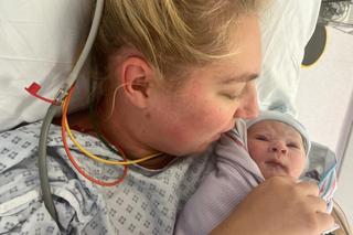 Nowo narodzone dziecko uratowało życie matce. Było o włos od tragedii