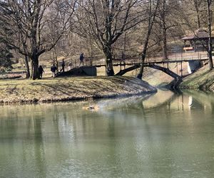 Lublinianie pożegnali zimę i powitali wiosnę! W Ogrodzie Botanicznym odbyło się topienie Śmiercichy