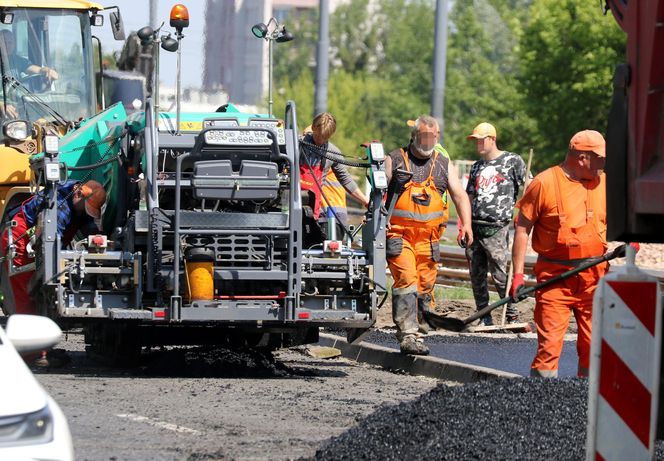 Wielka ofensywa Tramwajów Warszawskich. Tramwajarze remontują i budują jak szaleni