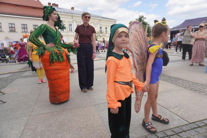 Święto Kielc 2025. Bajkowy korowód z Kopciuszkiem