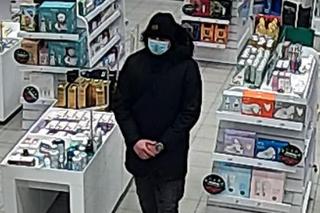 Złodzieje atakują w sklepach i drogeriach na Rubinkowie. Szuka ich policja z Torunia